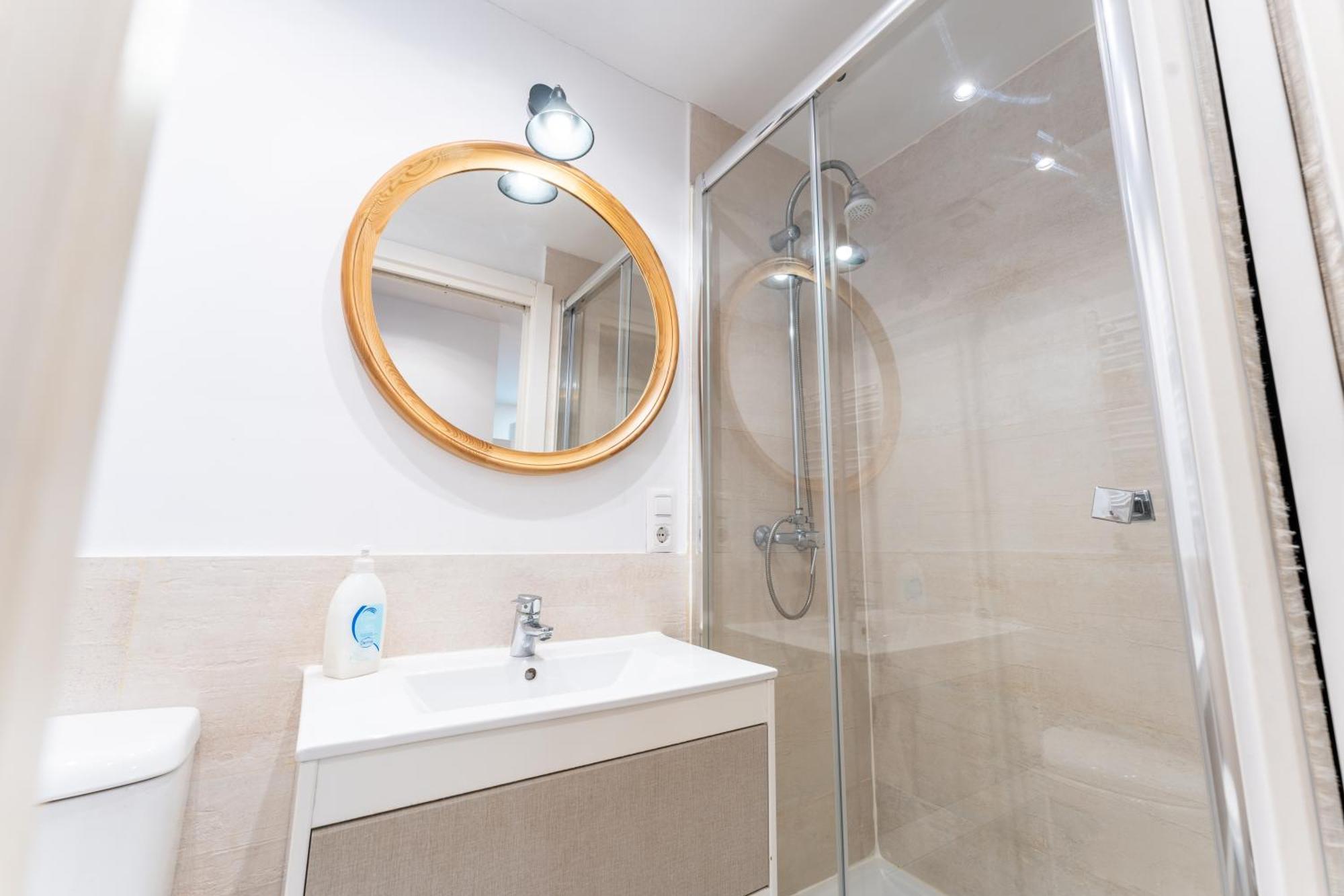 Warm And Inviting, Central Location By Urbanhosting Santander Exterior foto