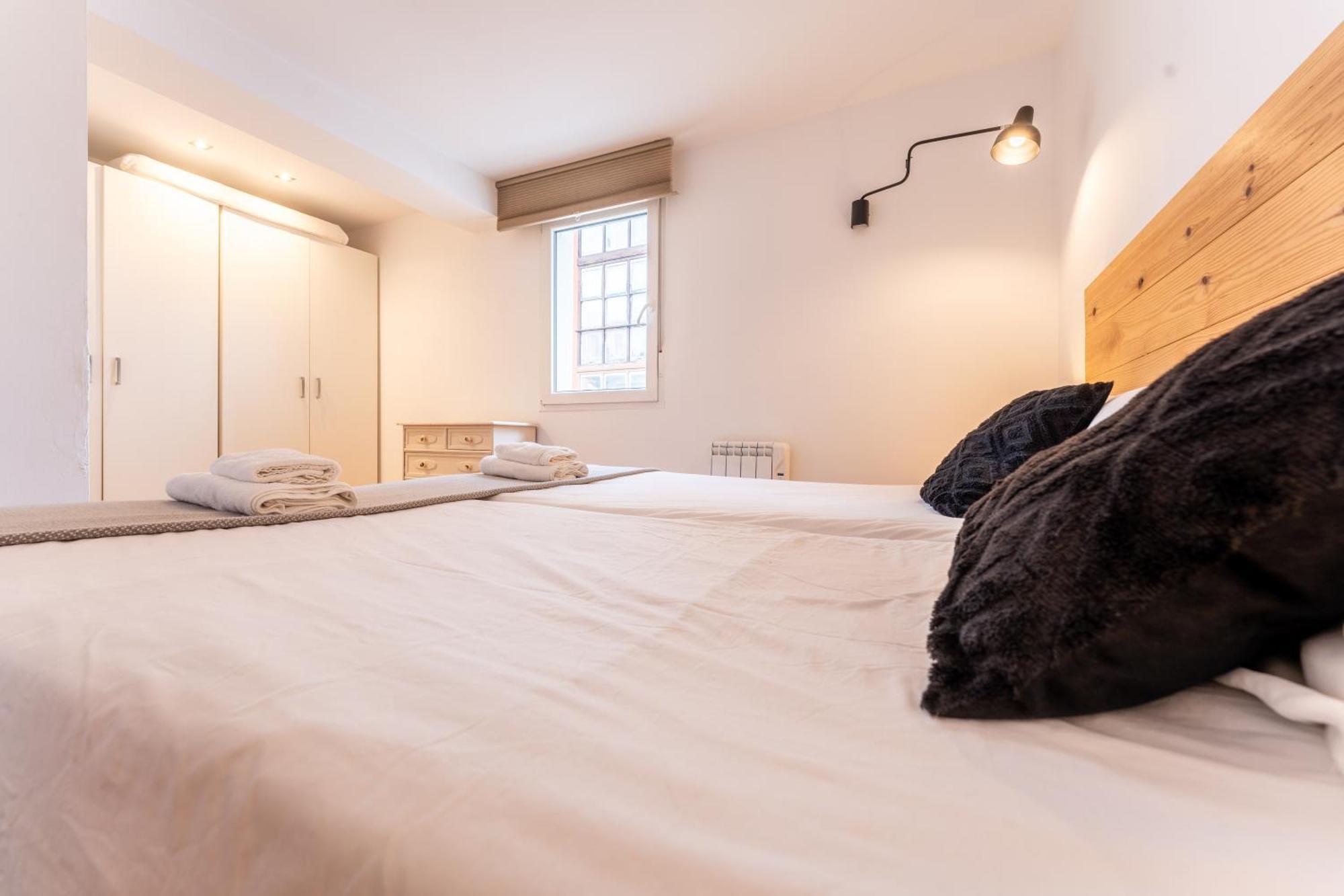 Warm And Inviting, Central Location By Urbanhosting Santander Exterior foto