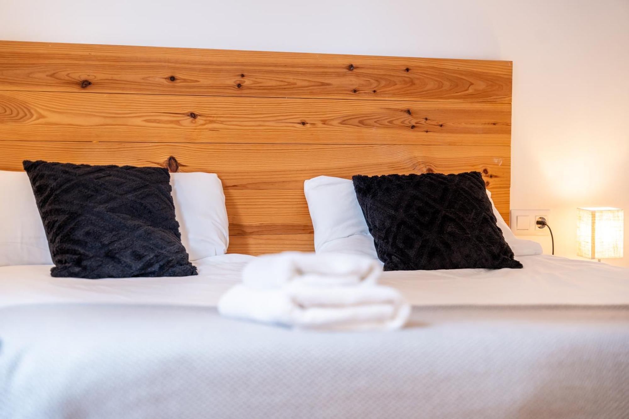 Warm And Inviting, Central Location By Urbanhosting Santander Exterior foto
